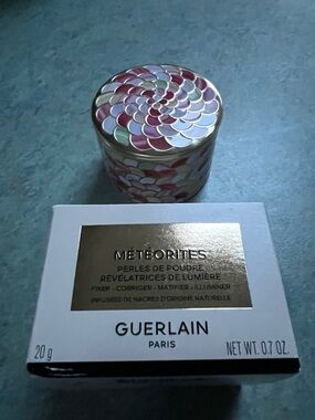 GUERLAIN Météorites Powder Pearls - 02 Cool/ Rose